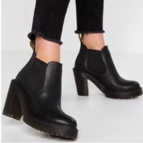 Dr. Martens Hurston Leather Heeled Chelsea Lug Sole Boots Booties Size 9 - Picture 2 of 4